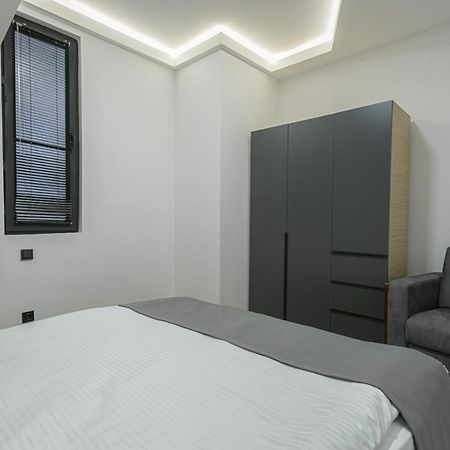 Luxe Apartment In Center Yerevan Bagian luar foto